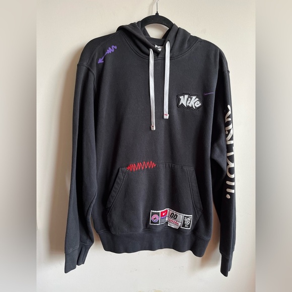 NIKE Men's Sportswear Club Fleece Freestyle Graphic - Picture 1 of 16
